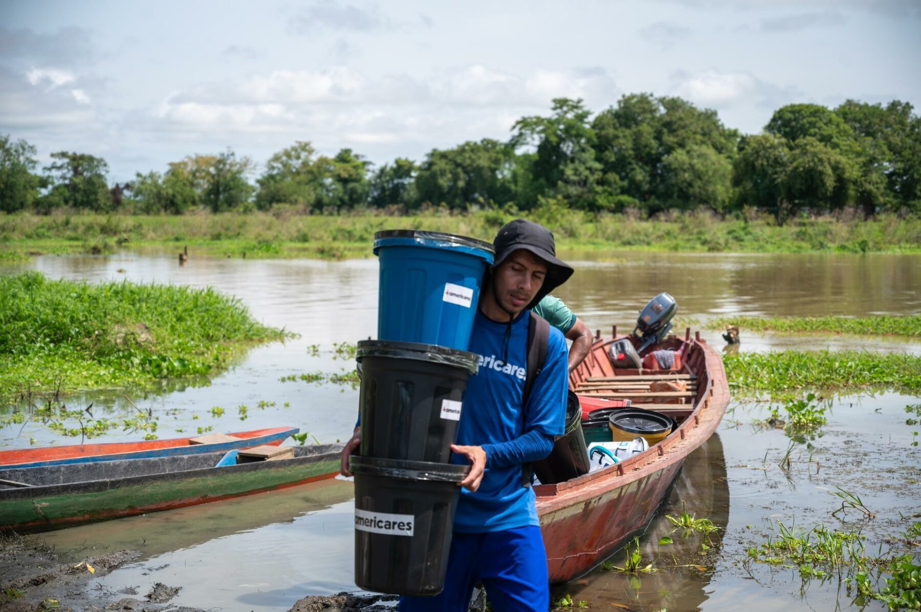 Americares Emergency Response Team in Colombia distributes WASH and hygiene kits to communities impacted by flooding in the La Mojana region of Colombia in July 2024