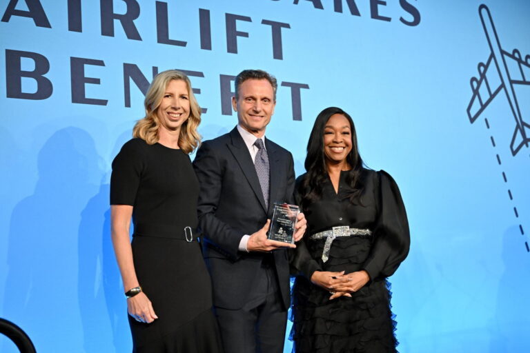 Americares Airlift Benefit Honors Tony Goldwyn